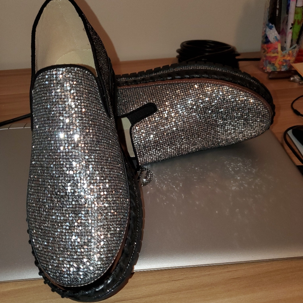 Wedge loafer